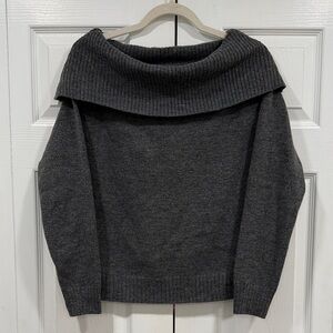 Women's Heartloom Off-Shoulder Gray Sweater